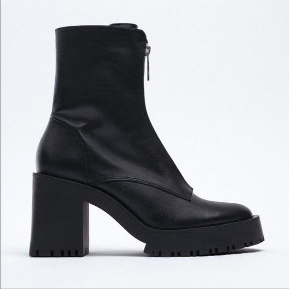 Zara leather  thick sole ankle boots black zipped - Picture 1 of 15